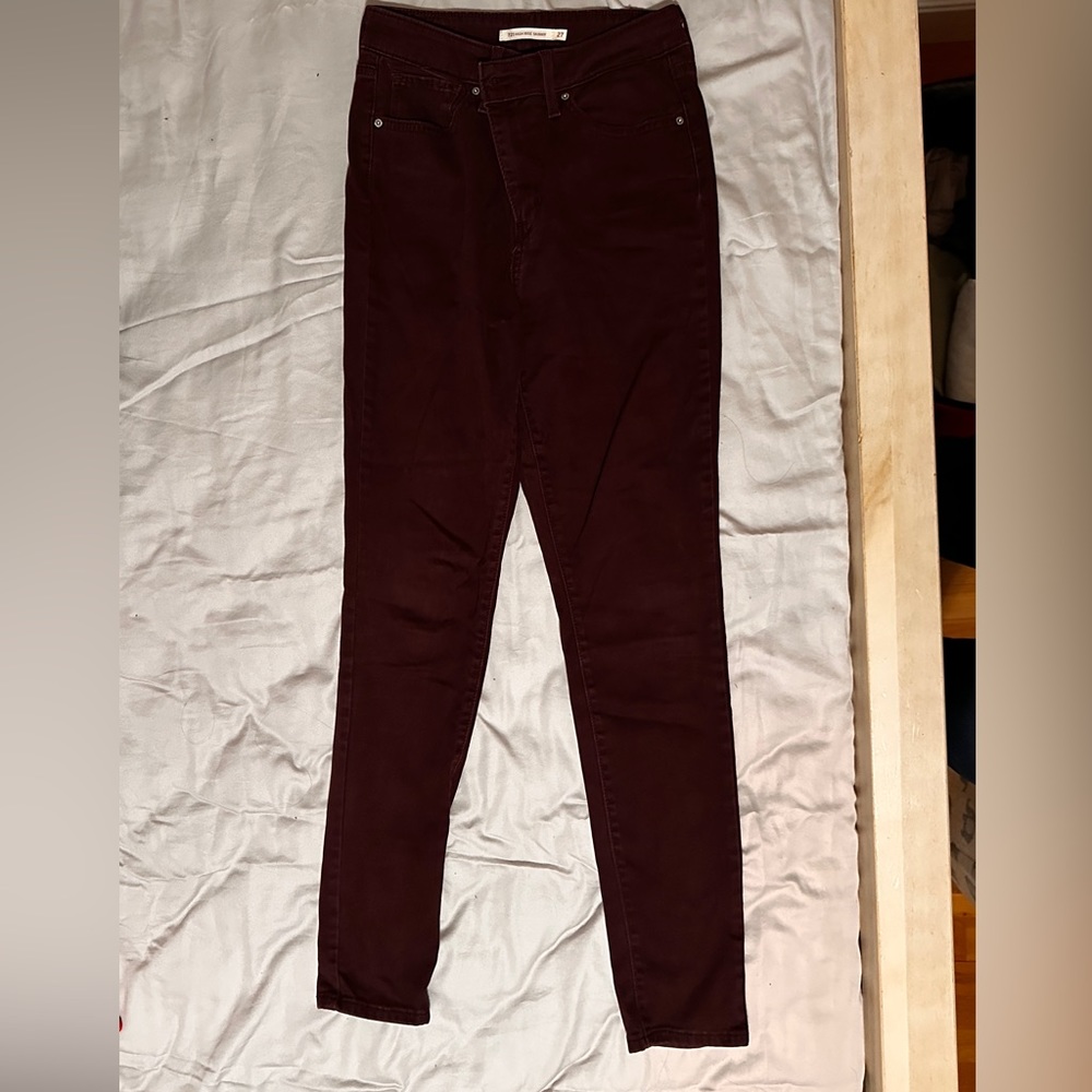 Levi’s 721 jeans in burgundy